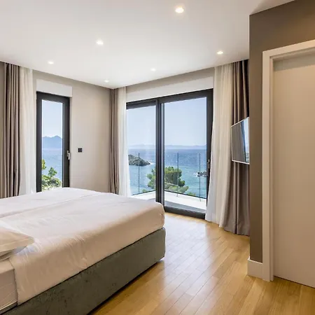 Luxurious In Dingac With Sauna