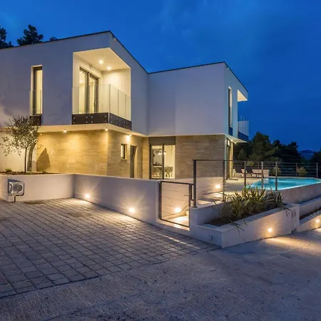 Luxurious In Dingac With Sauna *